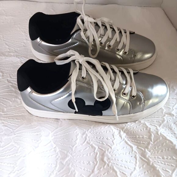 Disney Mickey Mouse Women's SZ 10 Character Sneakers Silver & Black - Picture 4 of 11